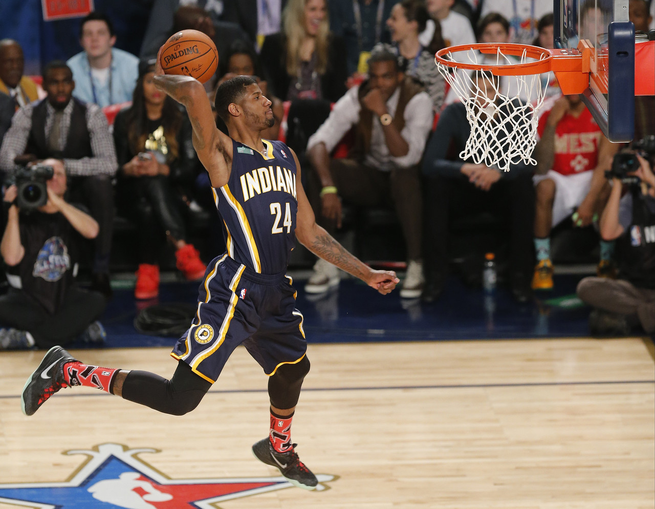 TJ-福特：乔治是最优秀的天才之一 即便遭毁灭性伤病他仍是全明星